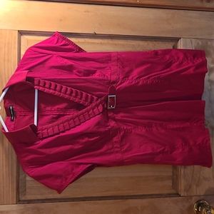 Detailed short sleeve red express blouse